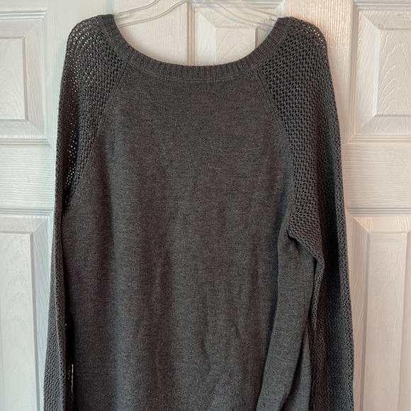 Gap Sweater - Picture 3 of 4